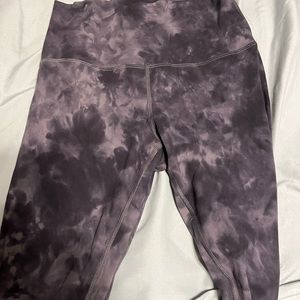 Lululemon size 8